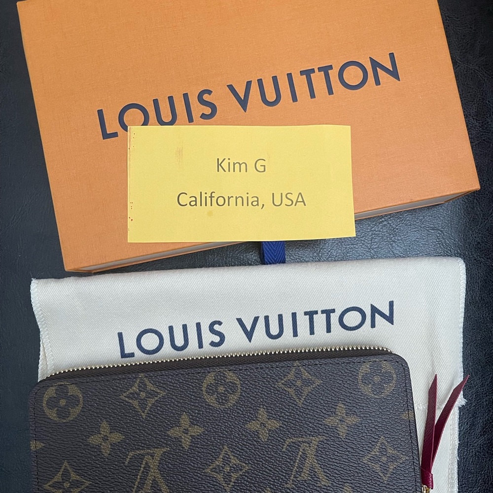 Brandnew (unused) LV Clémence Wallet in Mongram - Fuchsia